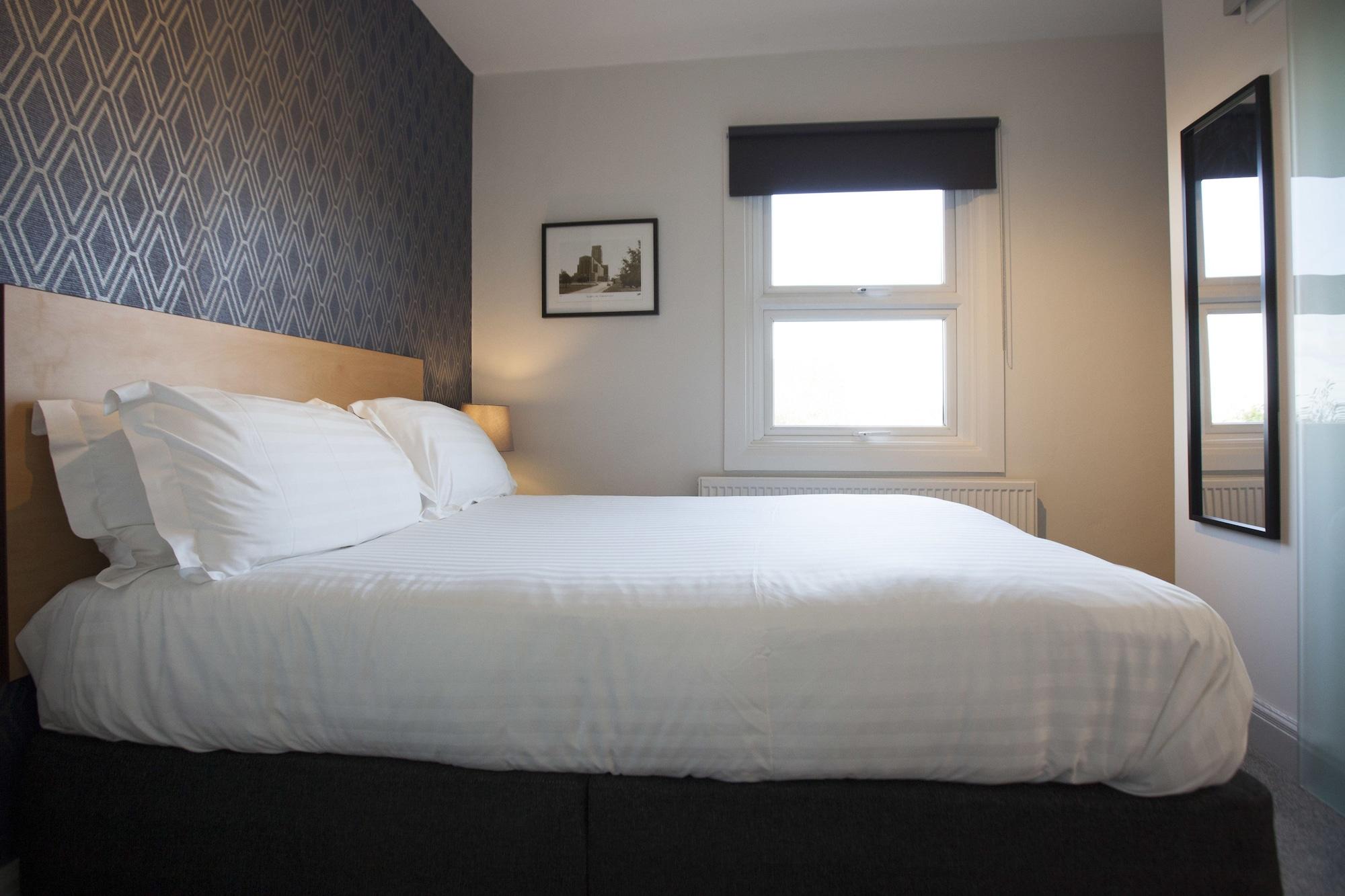 Asperion Hotel Guildford Esterno foto