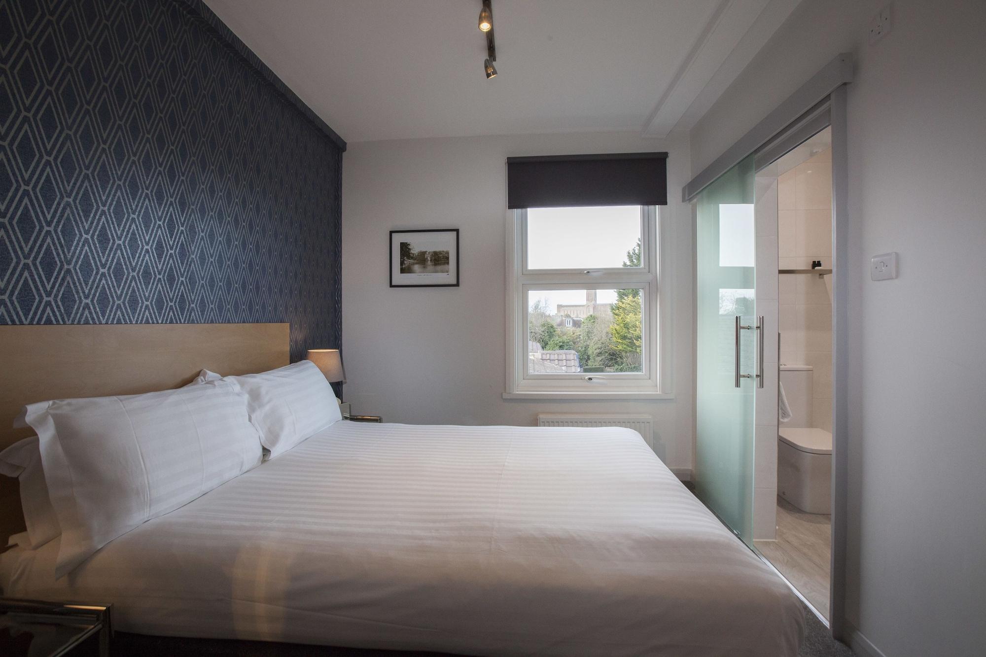 Asperion Hotel Guildford Esterno foto