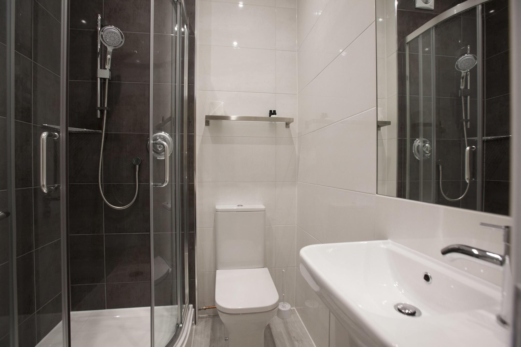 Asperion Hotel Guildford Esterno foto