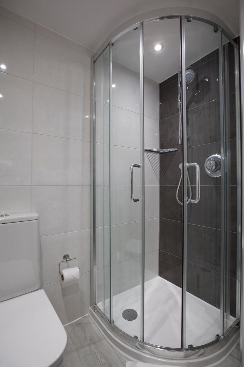 Asperion Hotel Guildford Esterno foto