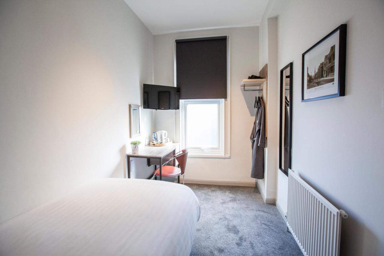 Asperion Hotel Guildford Esterno foto